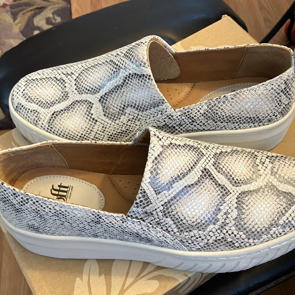 Soffit loafers - Picture 8 of 8